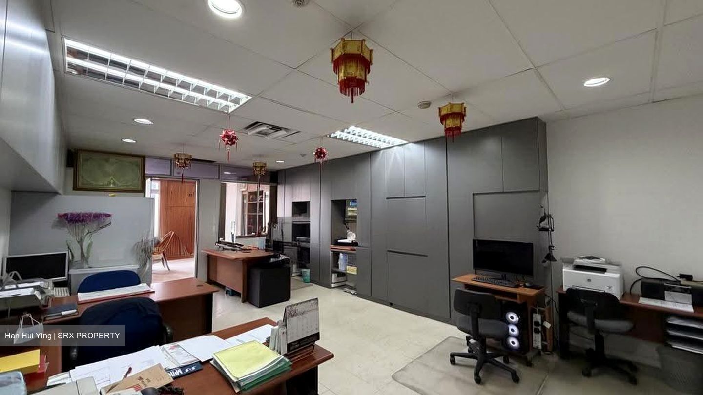 Golden Sultan Plaza (D7), Office #623532771